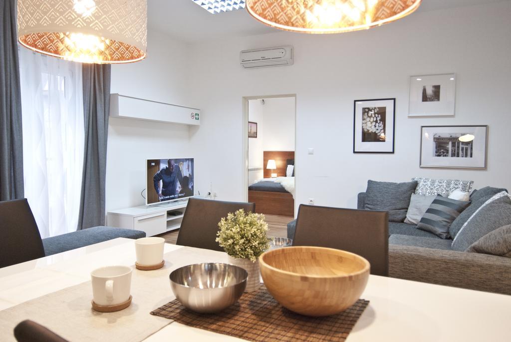 City Lights Apartment Zagreb Exterior foto